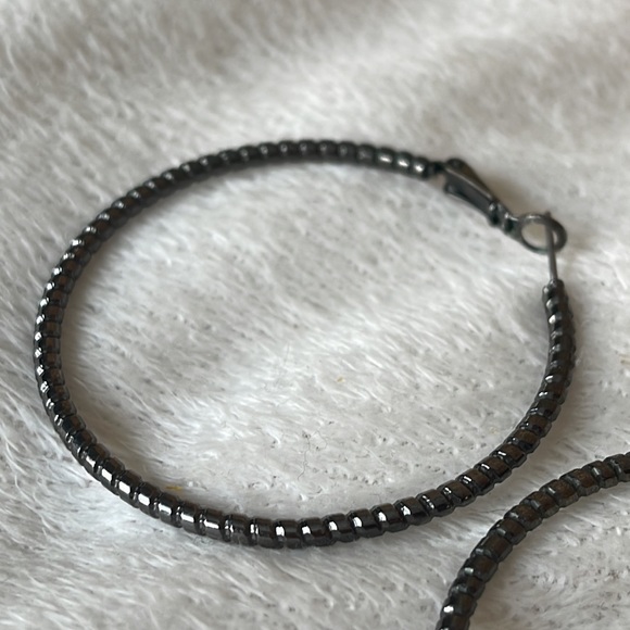 2” Hoop Graphite Gray Metal Earrings Diamond Cut Design - Picture 6 of 11